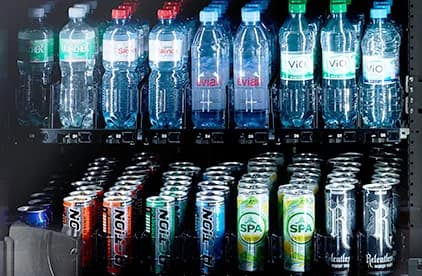 SiLine GF mit 8 Ebenen und großflächiger Glasfront